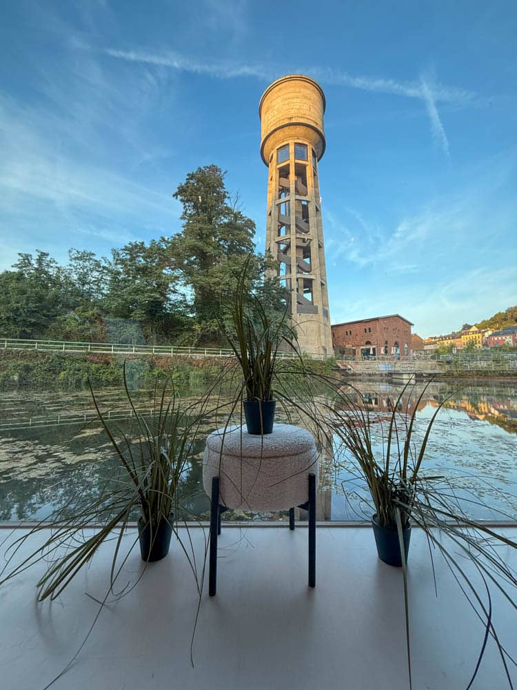 Floater in Dudelange Living Room view